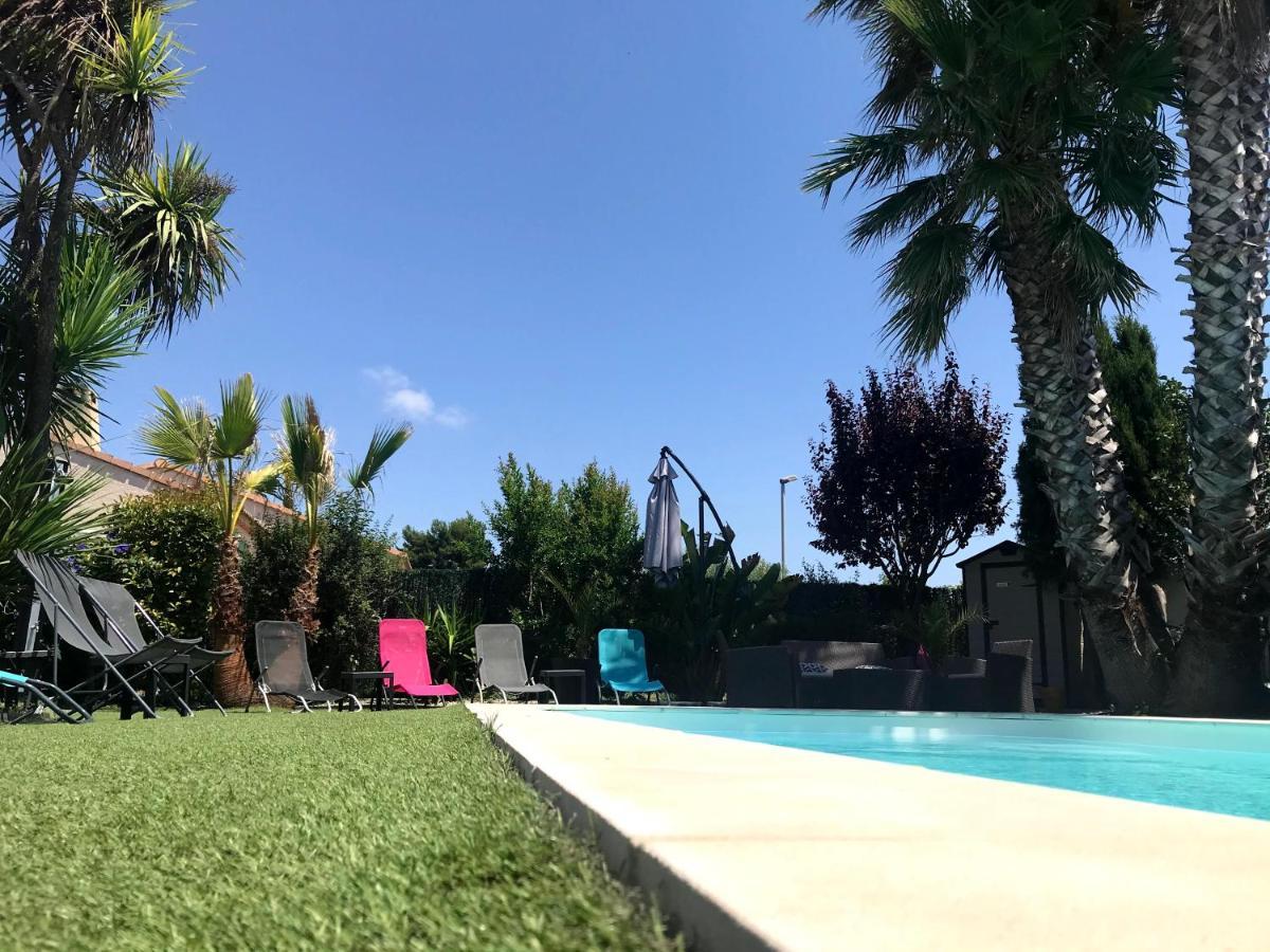Gite De Larmonys Gigean Bagian luar foto